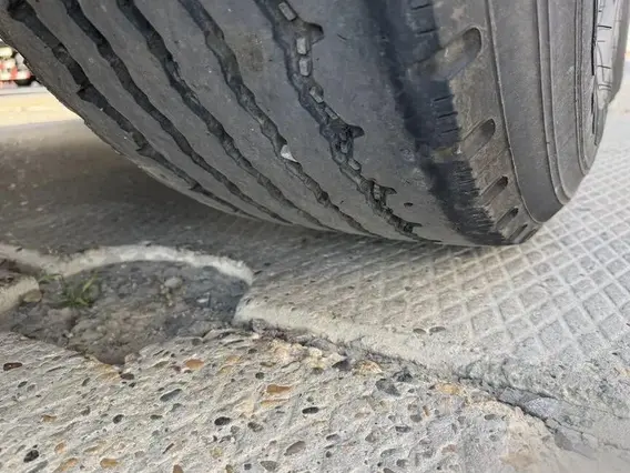 Полуприцеп шторно-бортовой Тонар 9888 2024 года б/у фото 11