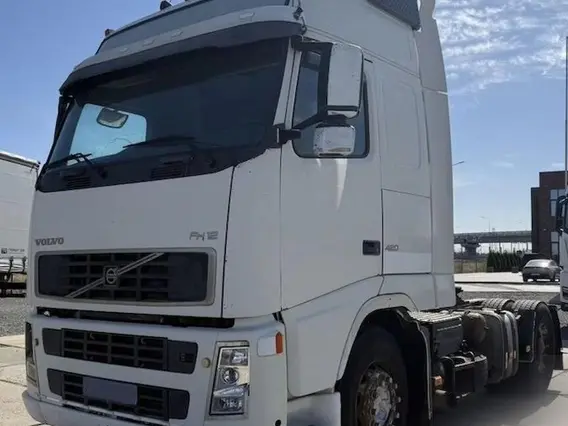 Седельный тягач Volvo FH, 2005 2005 года б/у фото 3