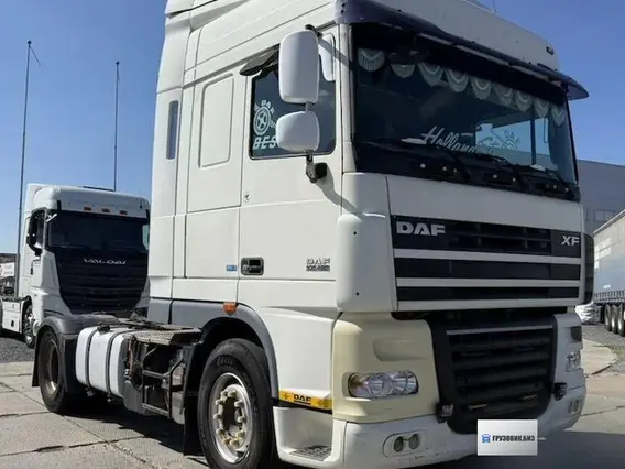 Седельный тягач DAF XF 2012 года б/у