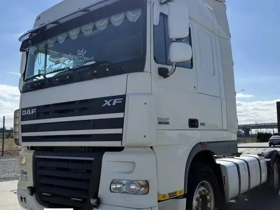 Седельный тягач DAF XF 2012 года б/у фото 3