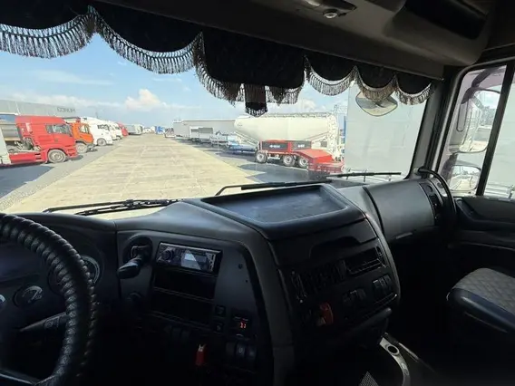 Седельный тягач DAF XF 2014 года б/у фото 13