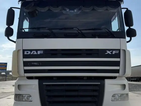 Седельный тягач DAF XF 2014 года б/у фото 2