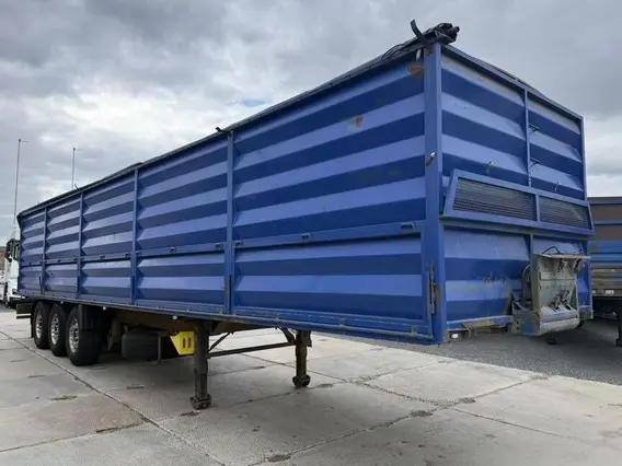 Полуприцеп зерновоз Krone SDP27 2009 года б/у