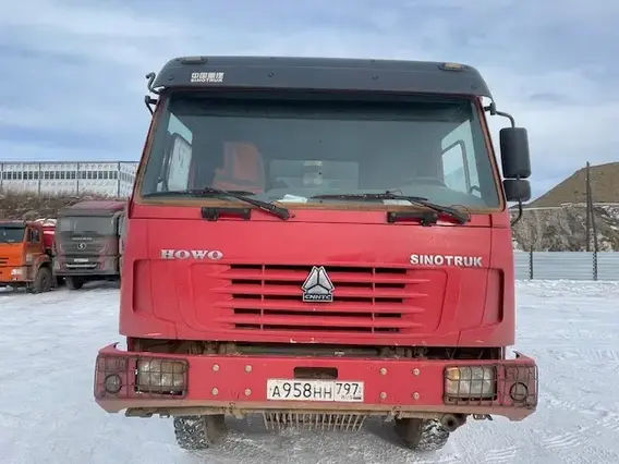 Самосвал HOWO HW76 2022 года б/у фото 2