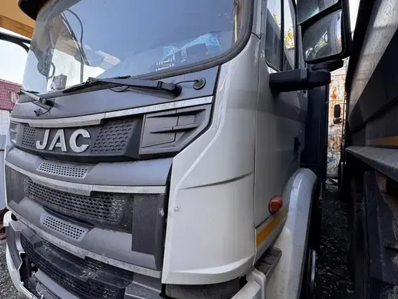 Бортовой грузовик JAC N200 2023 года б/у фото 2