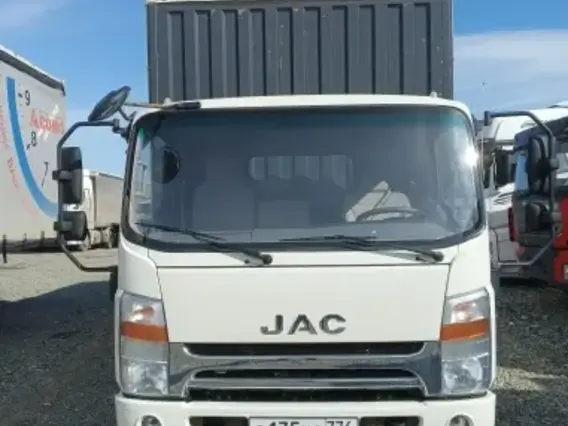 Тентованный грузовик JAC N90L 2023 года б/у фото 2