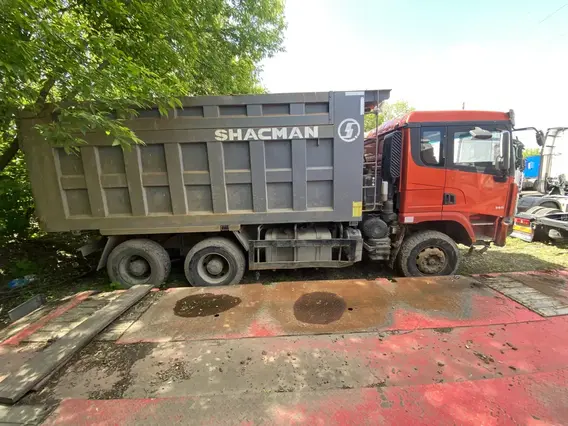 Самосвал Shacman SX32586T384C 2021 года б/у фото 4