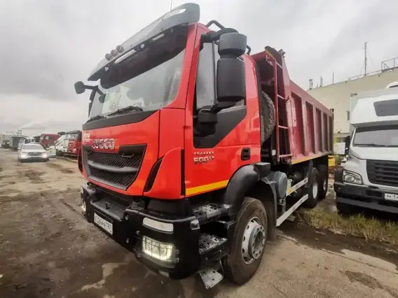 Самосвал IVECO Trakker 2021 года б/у