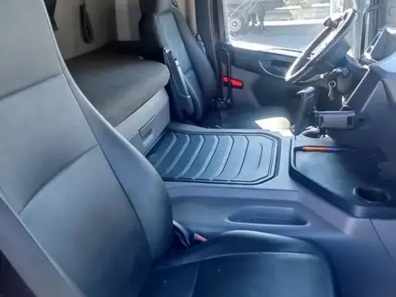Самосвал Scania P 2020 года б/у фото 10