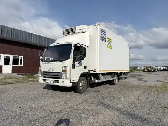 Изотермический фургон JAC N90 2022 года б/у
