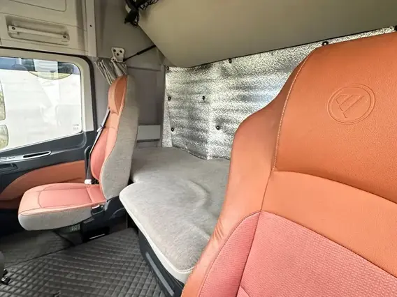 Седельный тягач Foton Auman EST A 2023 года б/у фото 9
