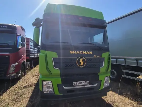 Седельный тягач Shacman SX42584V324 2022 года б/у фото 2