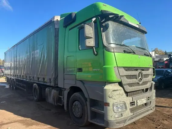 Седельный тягач Mercedes-Benz Actros 2017 года б/у