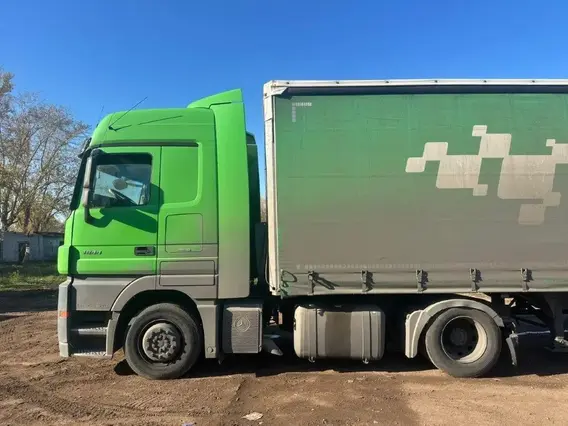 Седельный тягач Mercedes-Benz Actros 2017 года б/у фото 4
