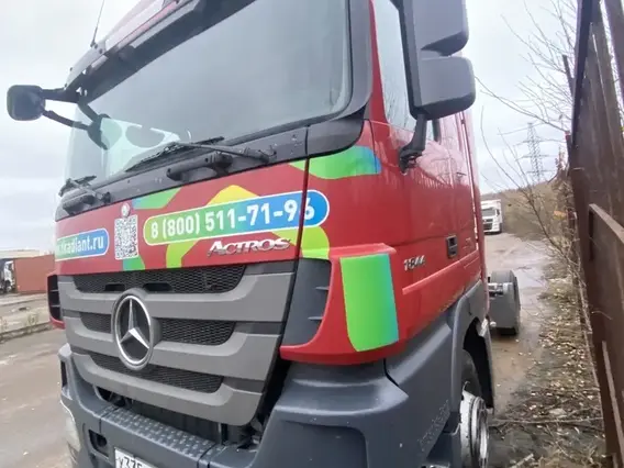 Седельный тягач Mercedes-Benz Actros 2017 года б/у фото 3