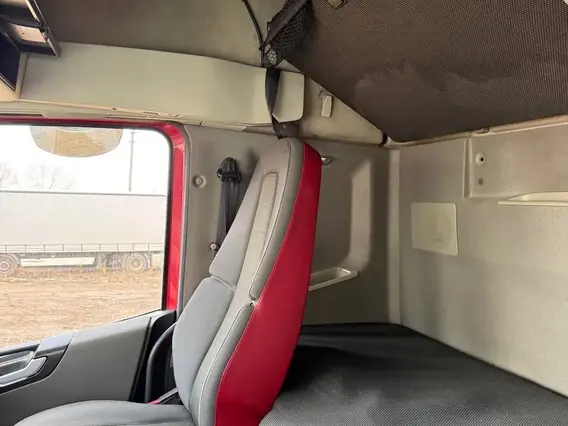 Седельный тягач Volvo FH 2017 года б/у фото 6