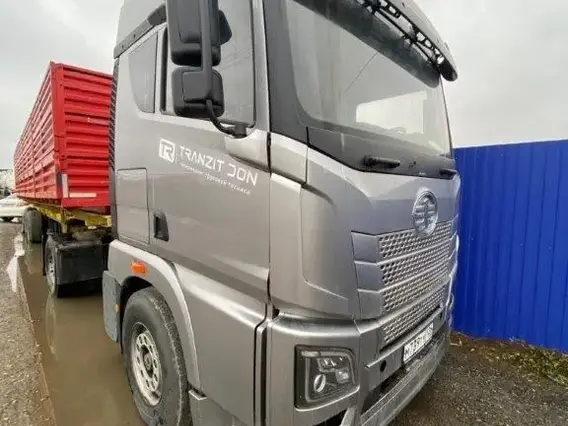 Седельный тягач FAW JH6 2023 года б/у