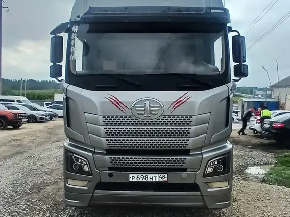 Седельный тягач FAW JH6 2023 года б/у фото 2