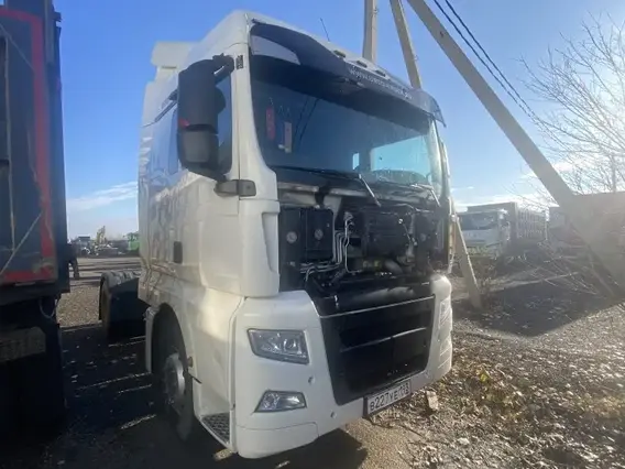 Седельный тягач SITRAK c7h 2023 года б/у
