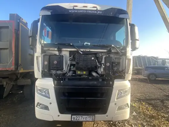 Седельный тягач SITRAK c7h 2023 года б/у фото 2