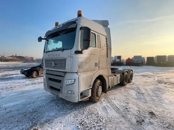 Седельный тягач SITRAK c7h 2023 года б/у фото 3