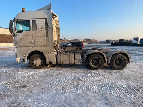 Седельный тягач SITRAK c7h 2023 года б/у фото 4