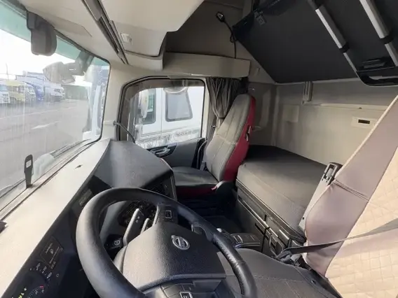 Седельный тягач Volvo FH 2018 года б/у фото 7