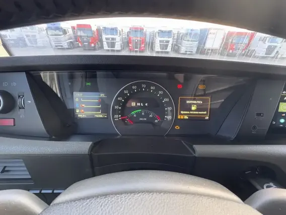 Седельный тягач Volvo FH 2018 года б/у фото 9