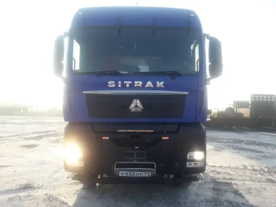 Седельный тягач SITRAK c7h 2022 года б/у фото 2
