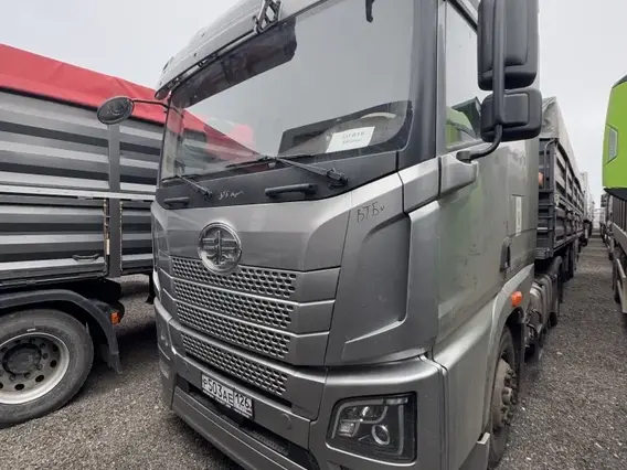 Седельный тягач FAW J6 2023 года б/у фото 2