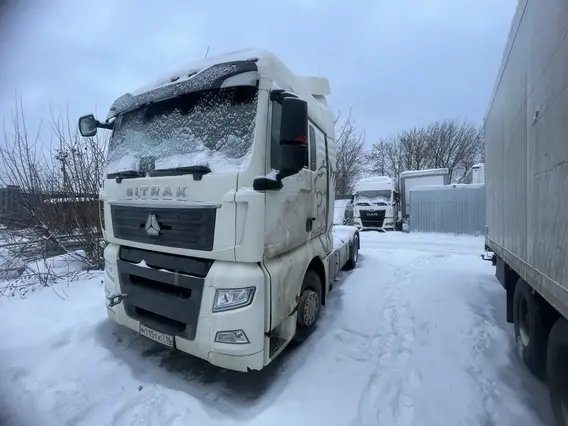 Седельный тягач SITRAK c7h 2023 года б/у фото 4