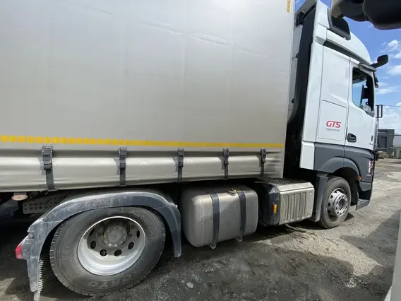Седельный тягач Mercedes-Benz Actros 2020 года б/у фото 6