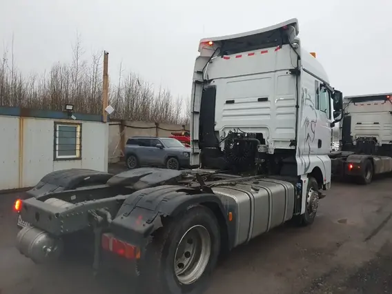 Седельный тягач SITRAK c7h 2023 года б/у фото 6