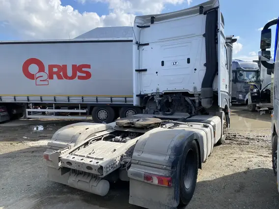 Седельный тягач Mercedes-Benz Actros 2020 года б/у фото 6