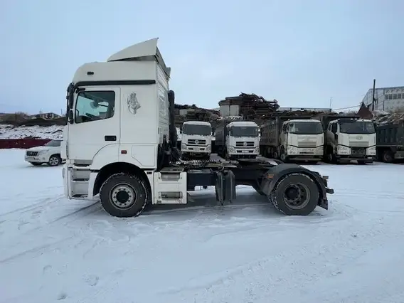 Седельный тягач Камаз 5490 2022 года б/у фото 2