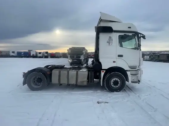 Седельный тягач Камаз 5490 2022 года б/у фото 4
