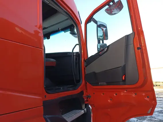 Седельный тягач Volvo FH 2020 года б/у фото 4
