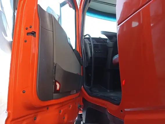 Седельный тягач Volvo FH 2020 года б/у фото 5