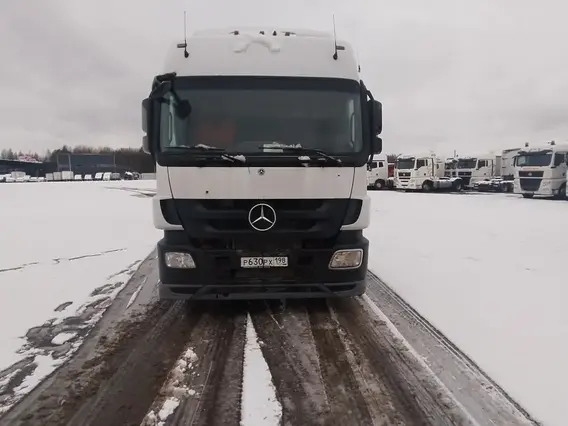 Седельный тягач Mercedes-Benz Actros 2018 года б/у