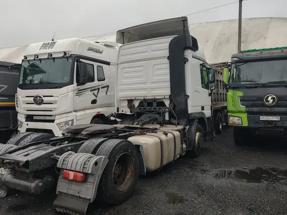 Седельный тягач Mercedes-Benz Actros 2018 года б/у фото 4