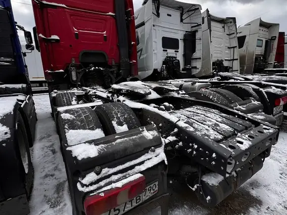 Седельный тягач Mercedes-Benz Actros 2019 года б/у фото 4