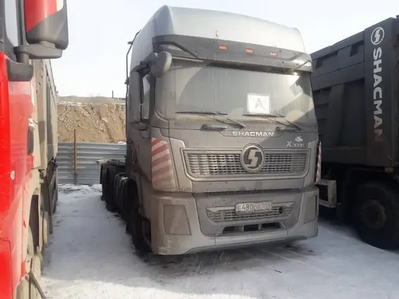 Седельные тягачи Shacman SX42584V324 2023 года б/у