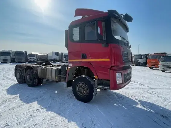 Седельные тягачи Shacman SX42586V385 2022 года б/у