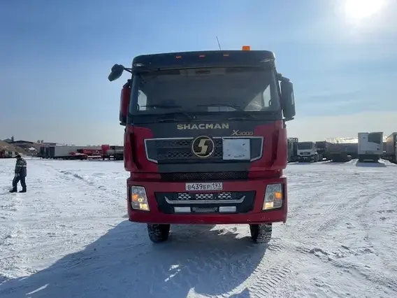 Седельные тягачи Shacman SX42586V385 2022 года б/у фото 2