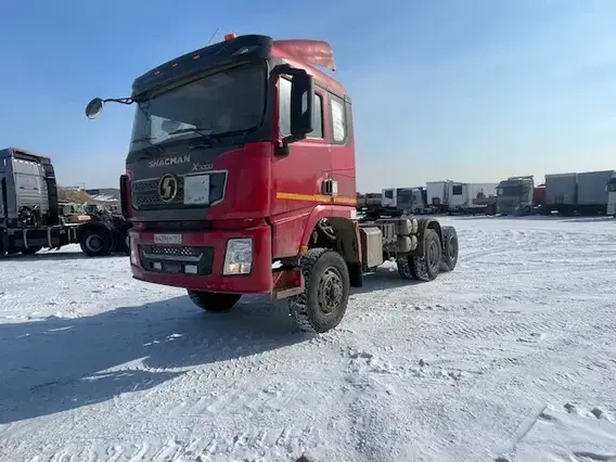 Седельные тягачи Shacman SX42586V385 2022 года б/у фото 3