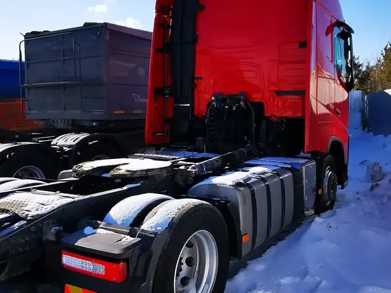 Седельный тягач Volvo FH 2019 года б/у фото 5