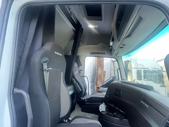 Седельный тягач Камаз 54901 2023 года б/у фото 11