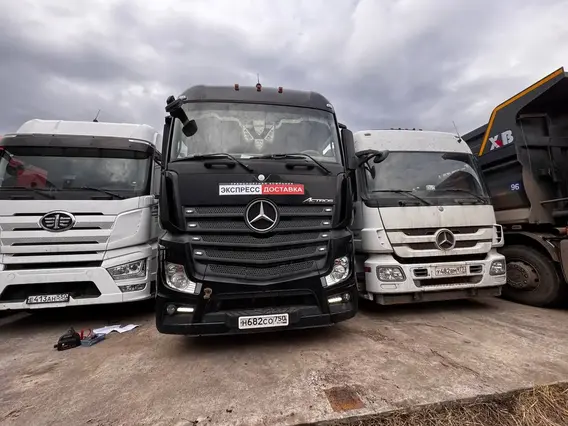 Седельный тягач Mercedes-Benz Actros 2018 года б/у фото 5
