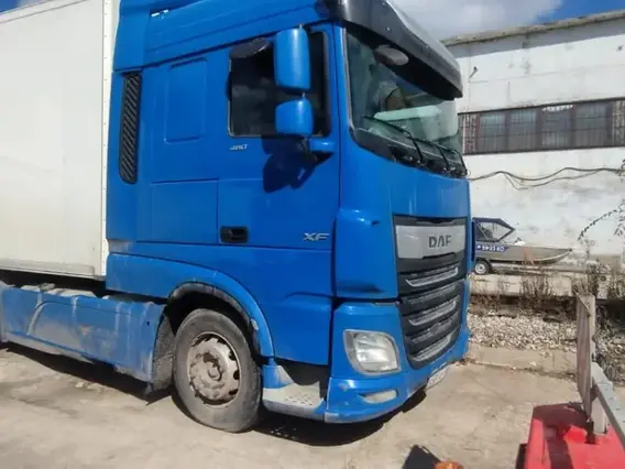 Седельный тягач DAF XF 2018 года б/у