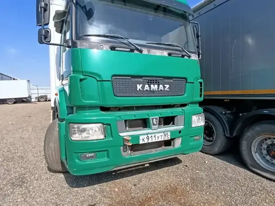 Седельный тягач Камаз 5490 2017 года б/у фото 3